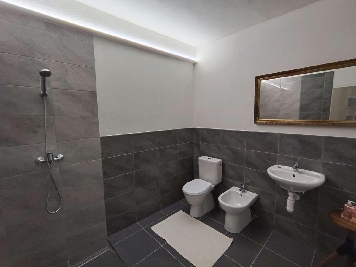 Apartmany Nad Splavem Znojmo Bagian luar foto