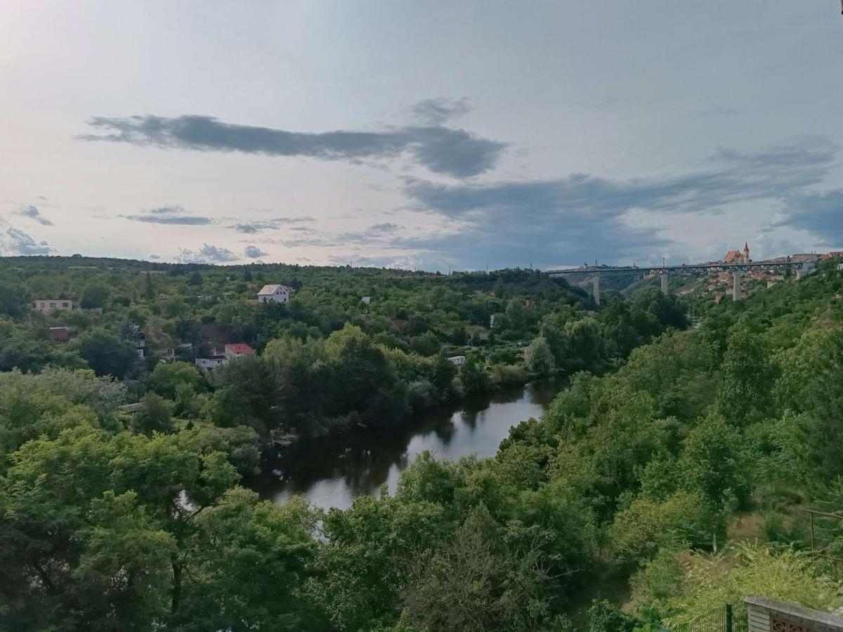 Apartmany Nad Splavem Znojmo Bagian luar foto