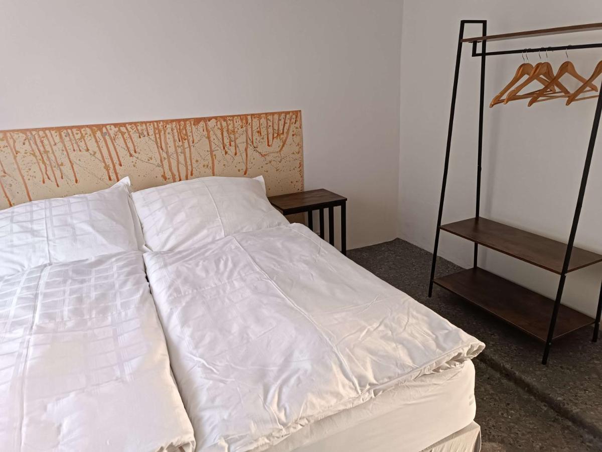Apartmany Nad Splavem Znojmo Bagian luar foto